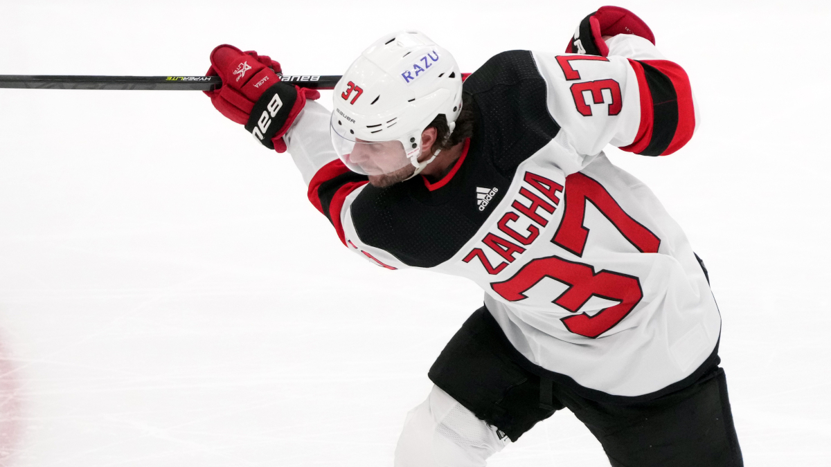 Boston Bruins forward Pavel Zacha