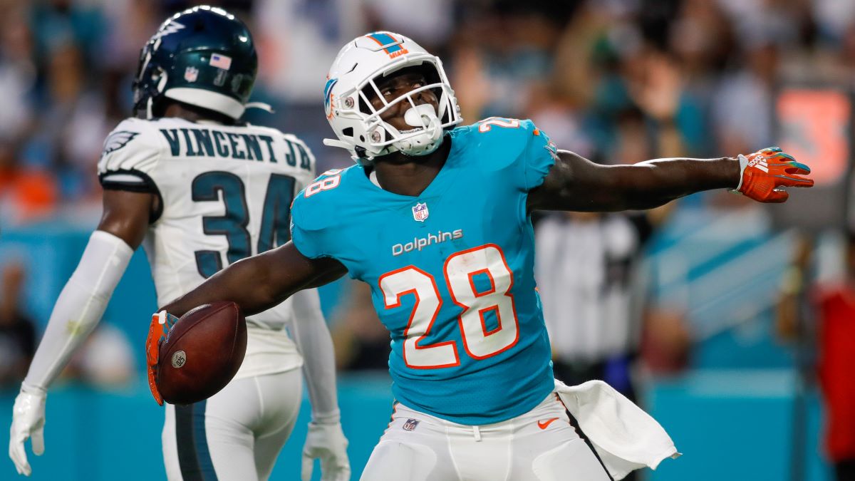 Los Angeles Chargers running back Sony Michel