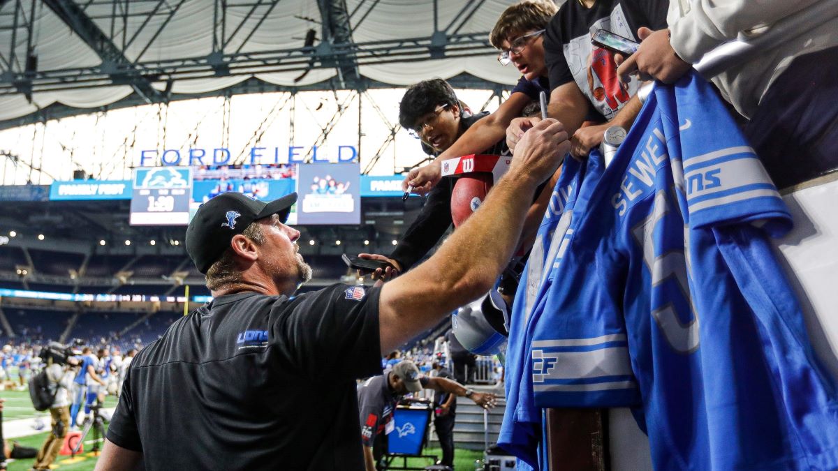Detroit Lions head coach Dan Campbell