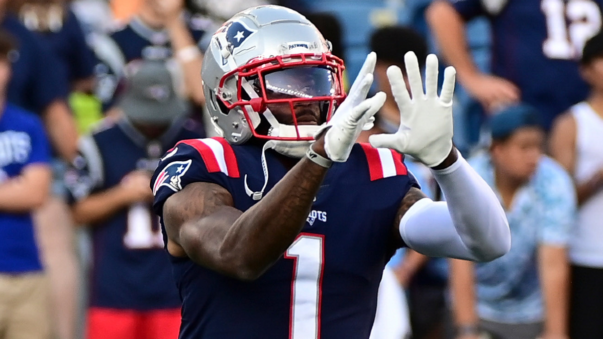 New England Patriots wide receiver DeVante Parker