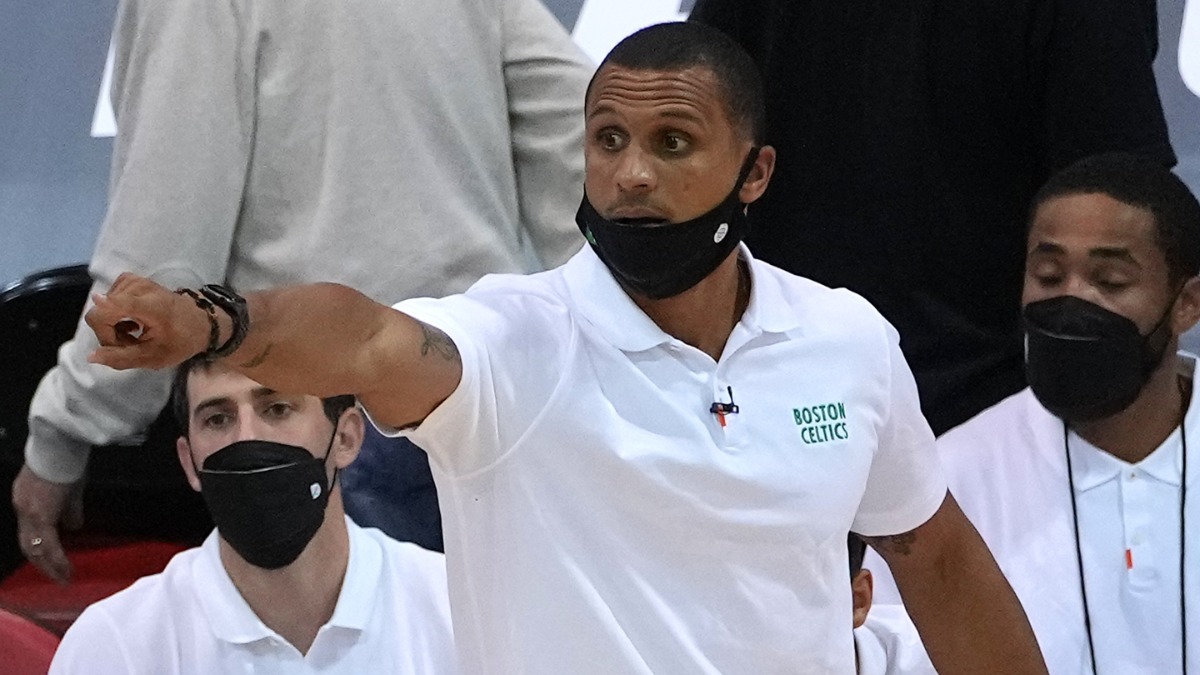 Boston Celtics interim head coach Joe Mazzulla
