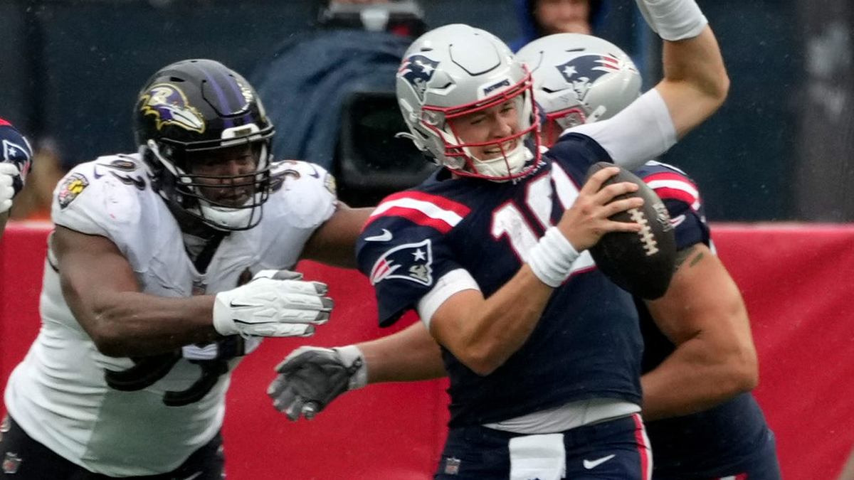 Patriots quarterback Mac Jones