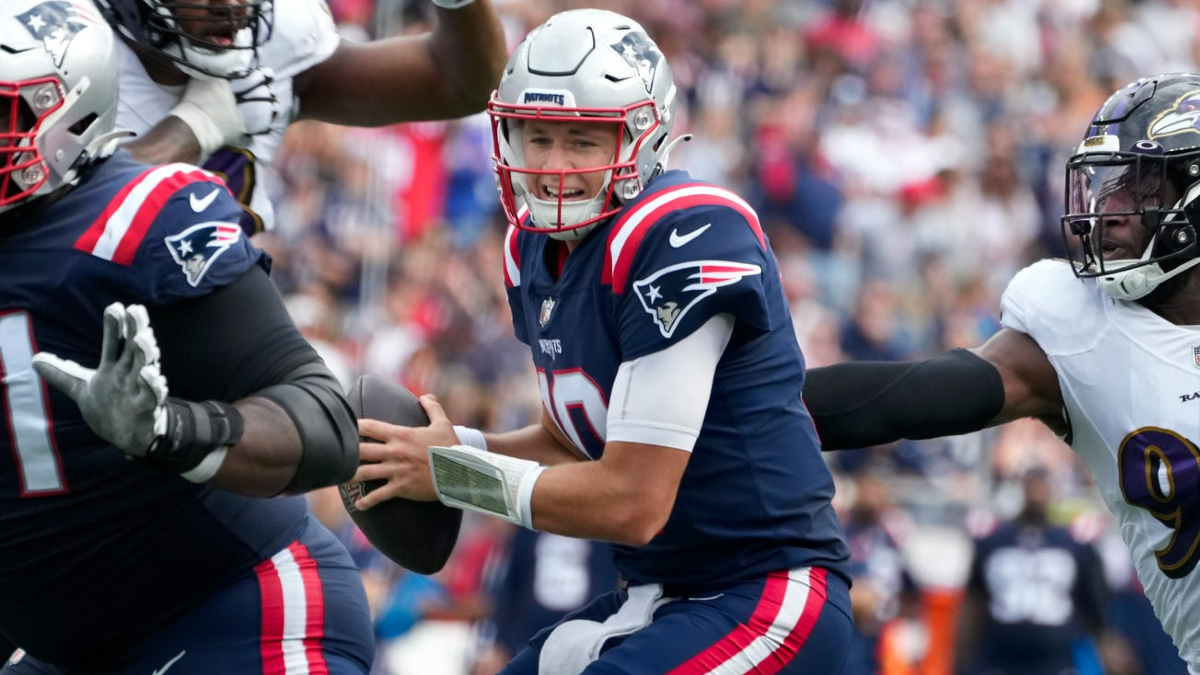 Patriots quarterback Mac Jones
