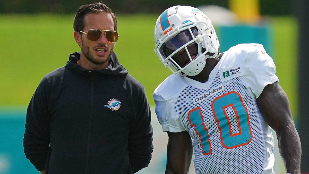 Miami Dolphins head coach Mike McDaniel