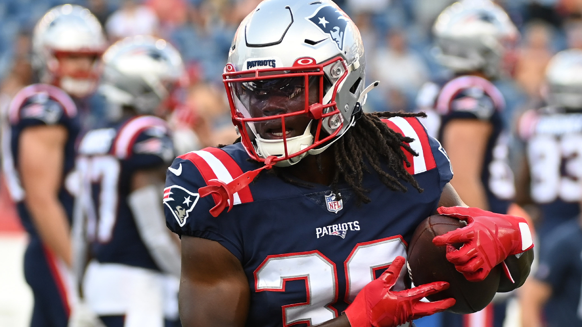 New England Patriots running back Rhamondre Stevenson