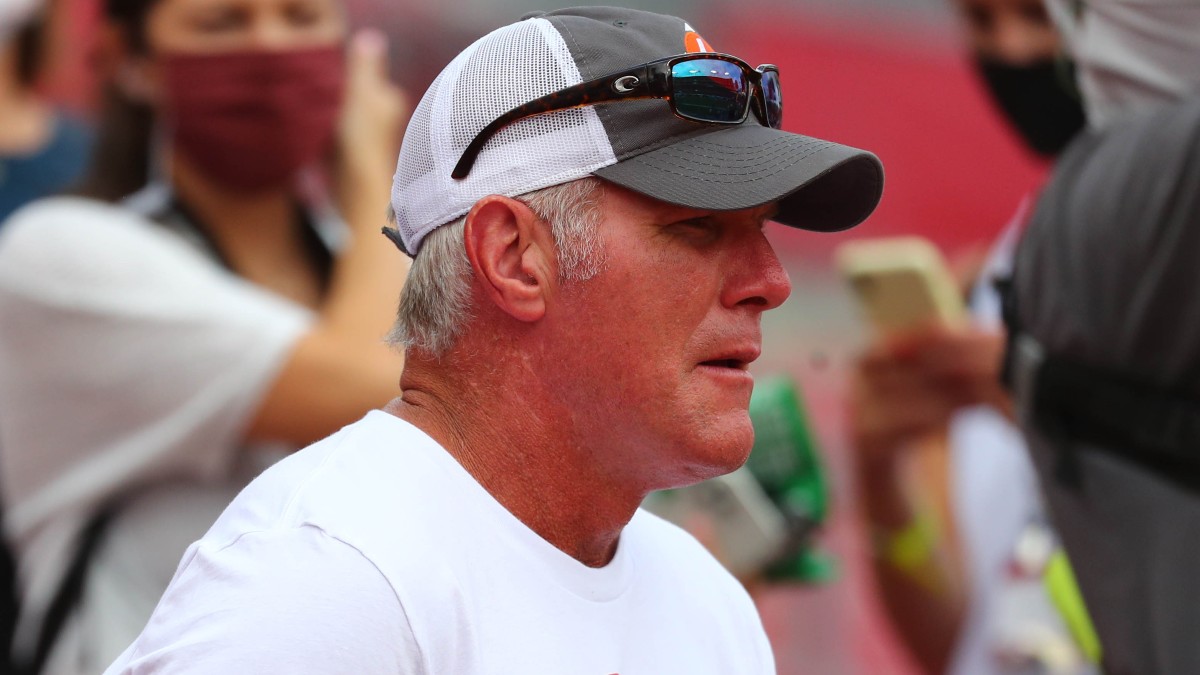 Pro Football Hall of Fame quarterback Brett Favre