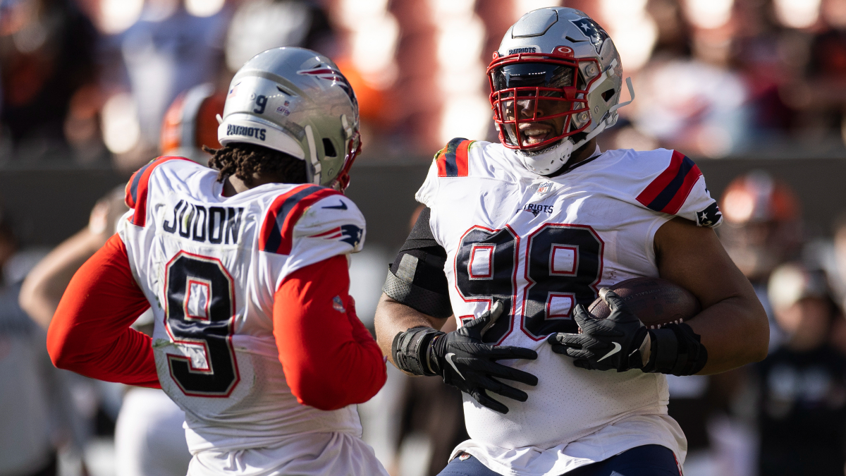 New England Patriots defensive tackle Carl Davis