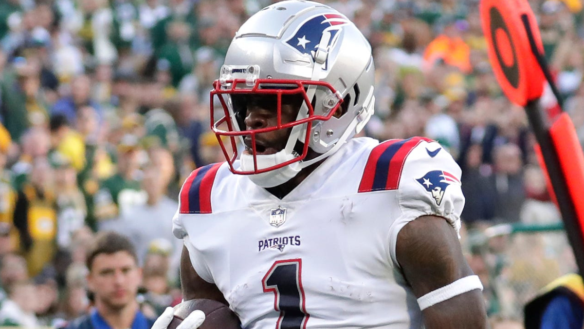 New England Patriots wide receiver DeVante Parker