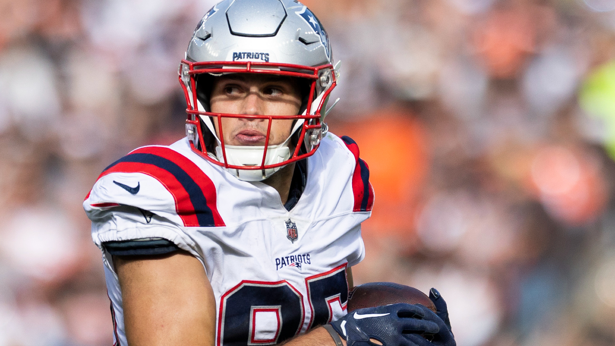 New England Patriots tight end Hunter Henry