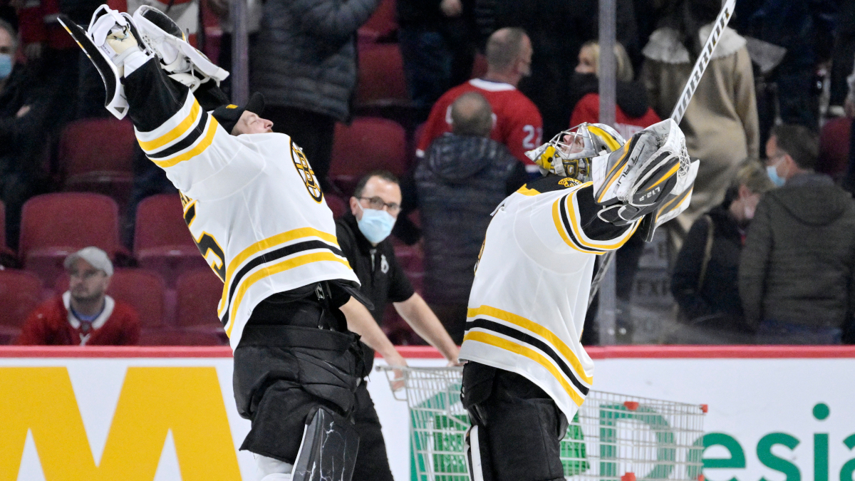 Boston bruins goalies Jeremy swayman and Linus Ullmark
