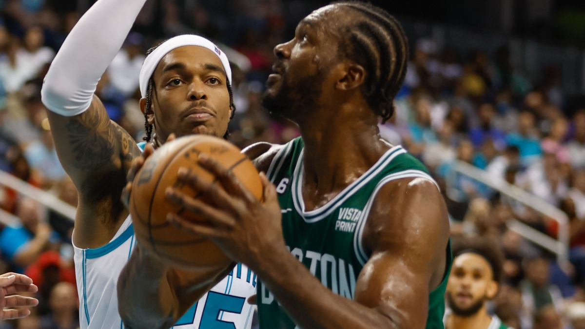 Boston Celtics forward Noah Vonleh