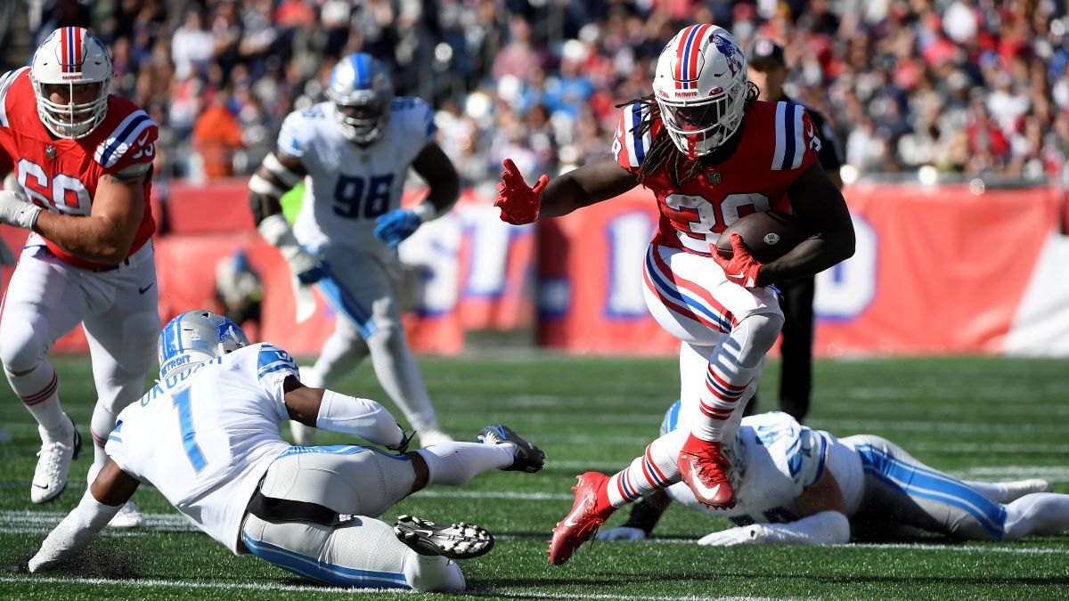 New England Patriots running back Rhamondre Stevenson