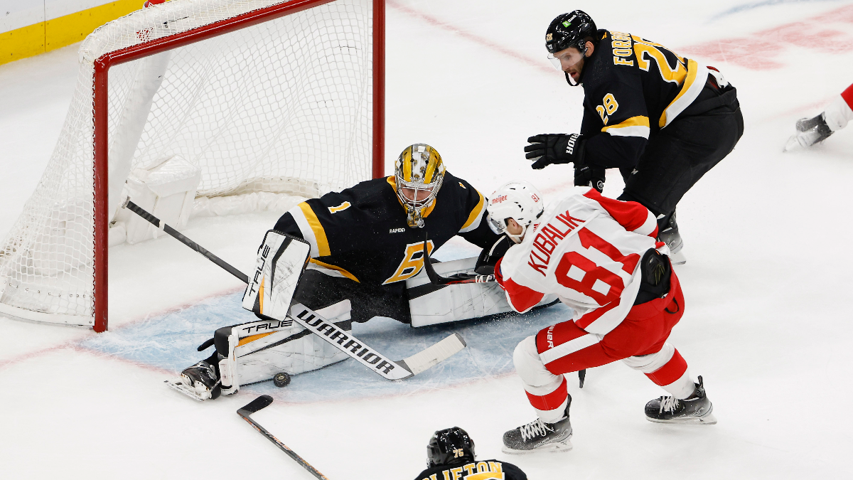 Boston Bruins goalie Jeremy Swayman