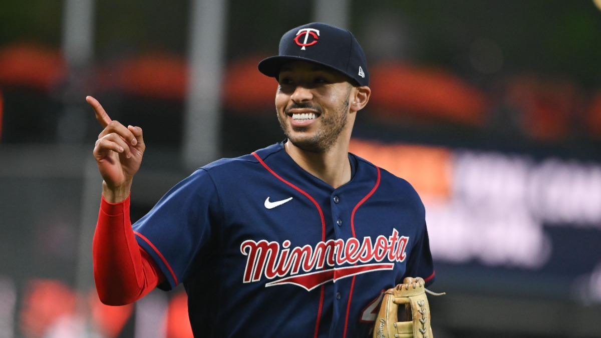 MLB free agent shortstop Carlos Correa