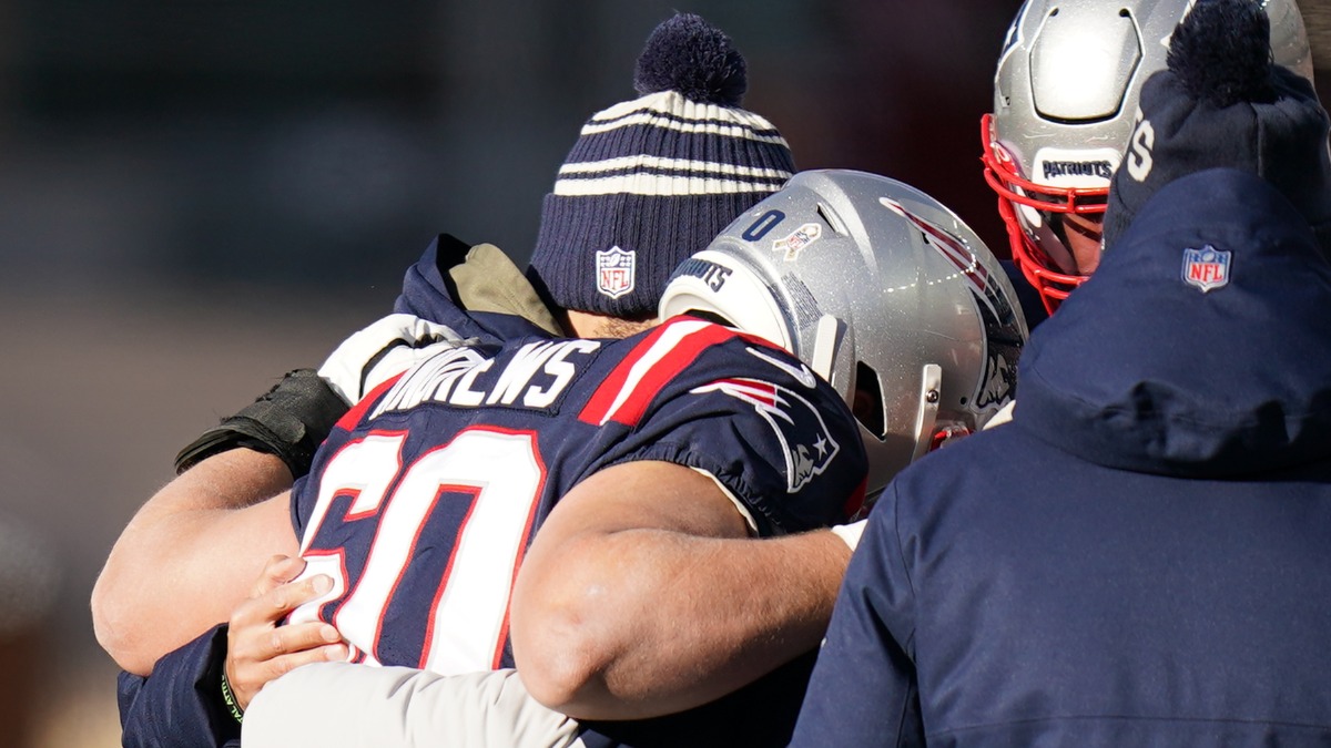 New England Patriots center David Andrews