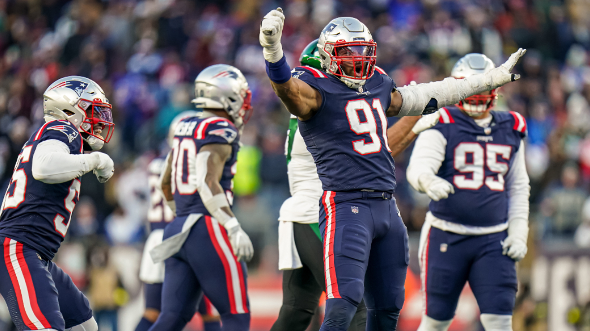 New England Patriots defensive end Deatrich Wise Jr.