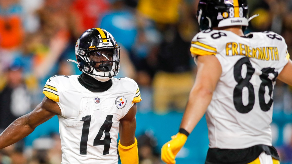 Pittsburgh Steelers wide receiver George Pickens. tight end Pat Freiermuth