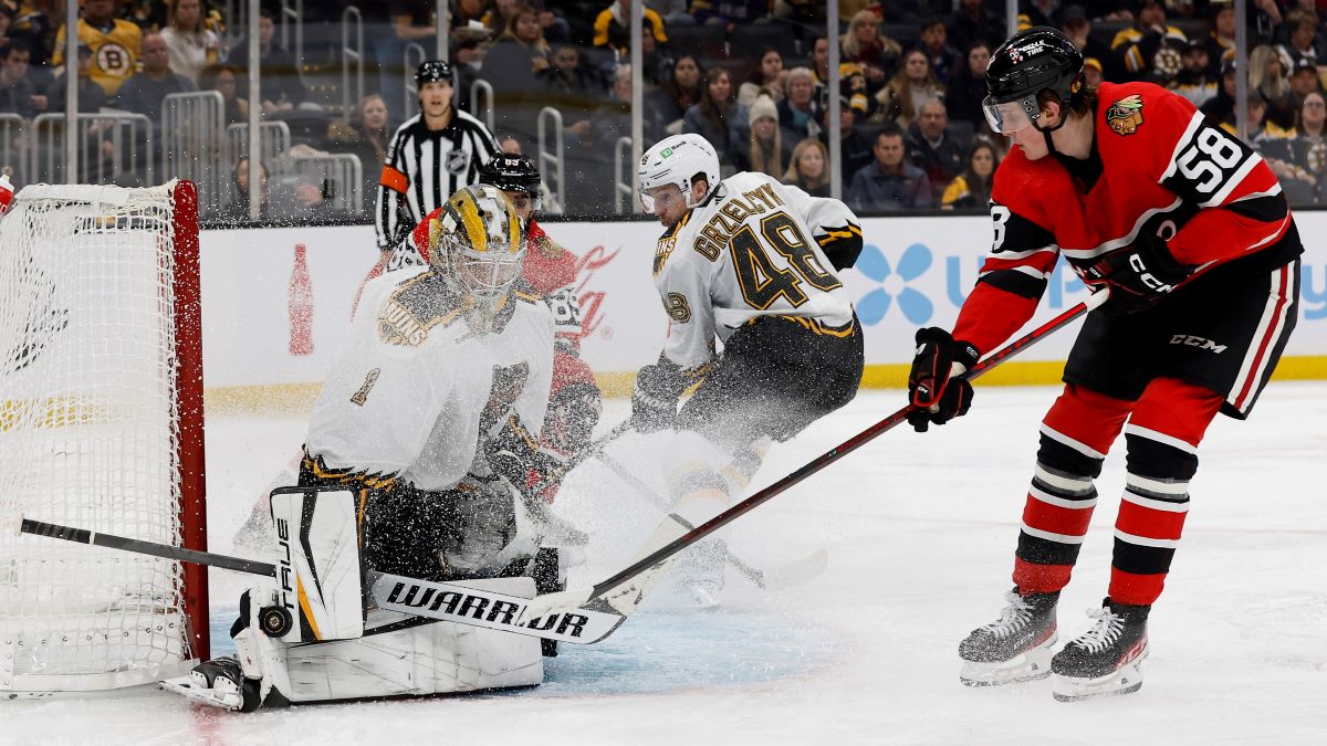 Boston Bruins goalie Jeremy Swayman