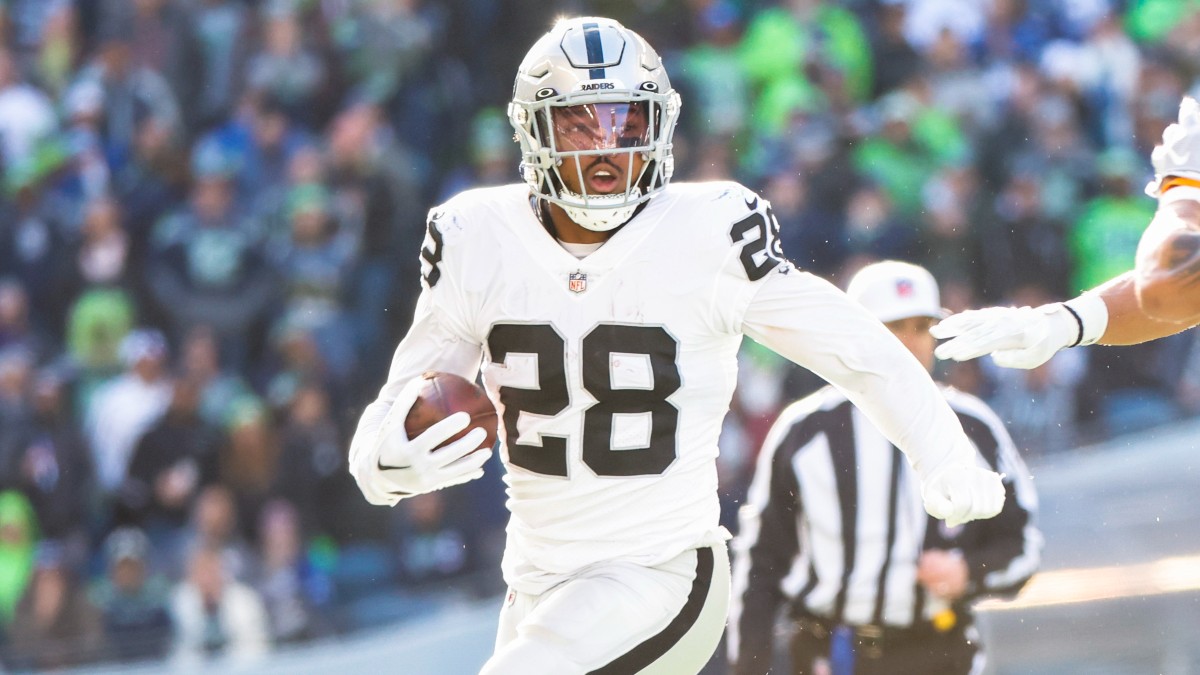 Las Vegas Raiders running back Josh Jacobs
