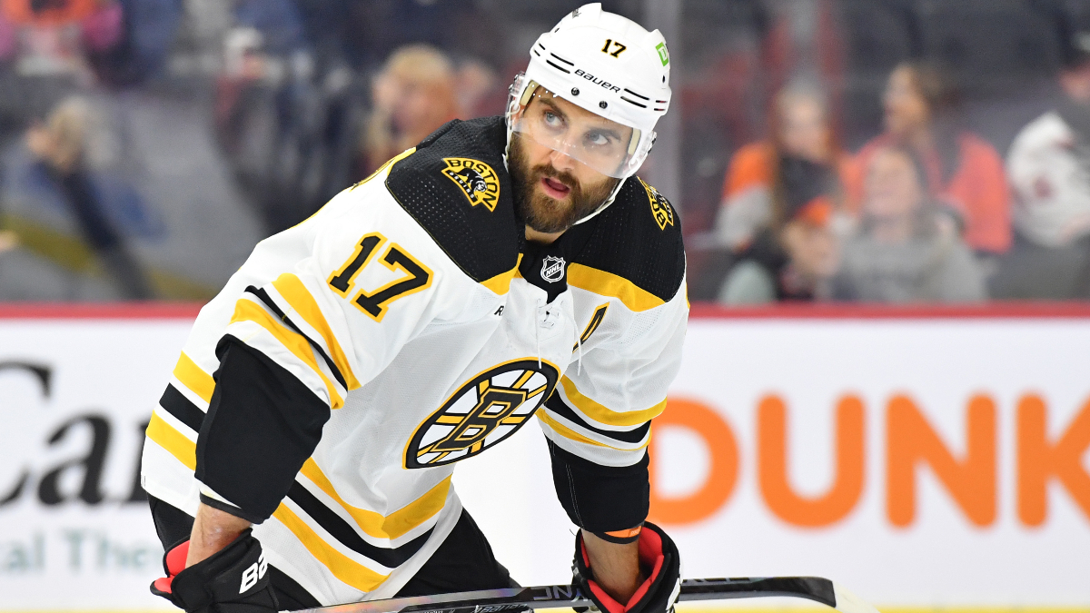 Boston Bruins left wing Nick Foligno