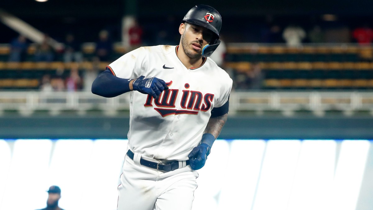 San Francisco Giants shortstop Carlos Correa
