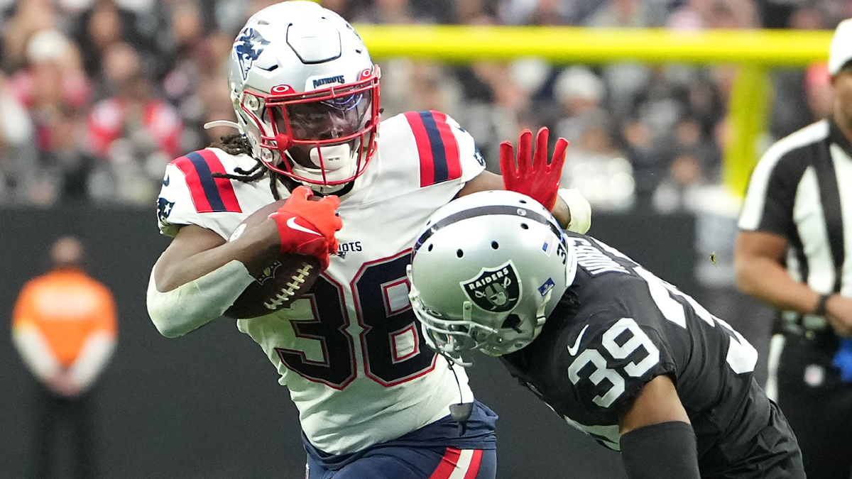New England Patriots running back Rhamondre Stevenson