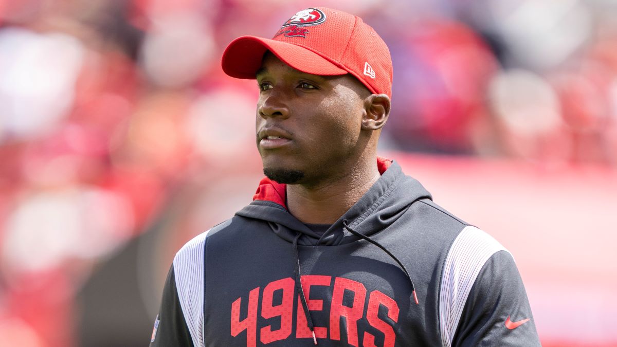 San Francisco 49ers defensive coordinator DeMeco Ryans