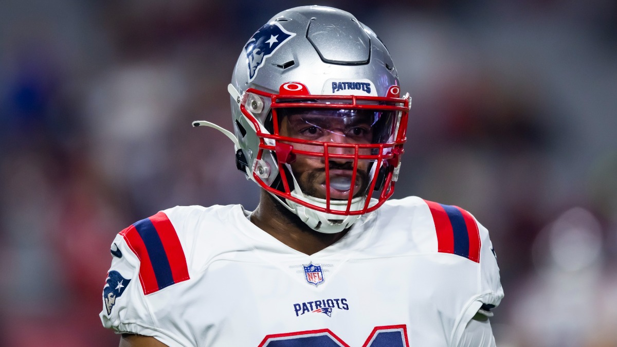 New England Patriots defensive end Deatrich Wise Jr.
