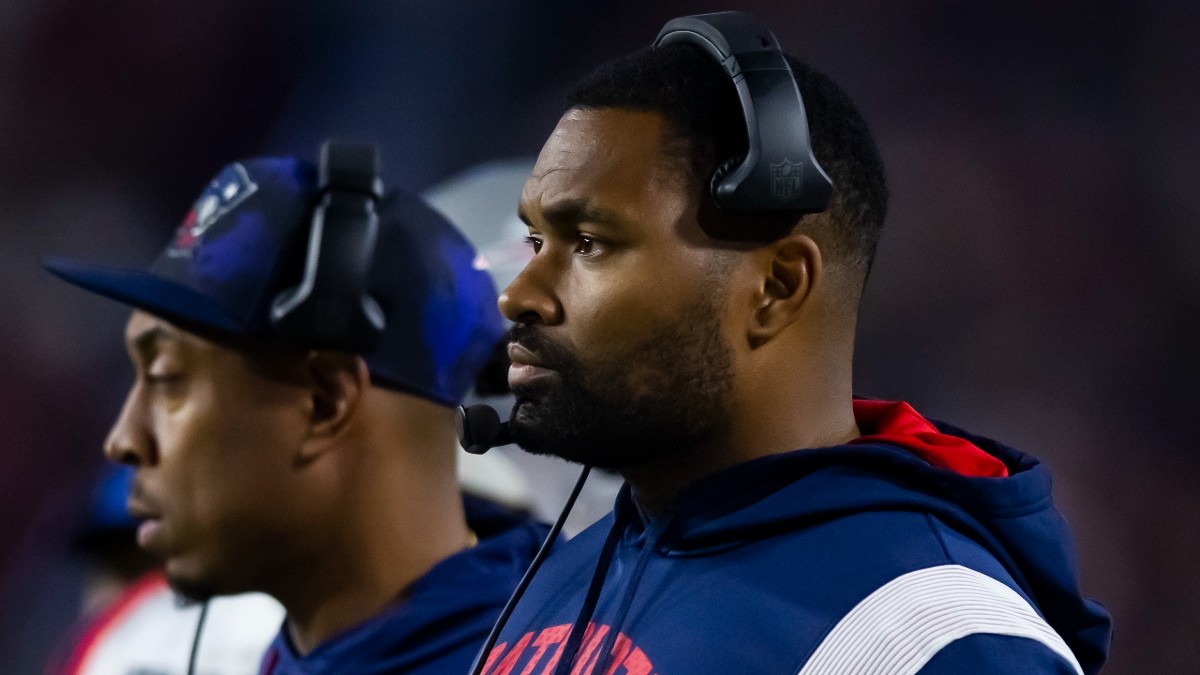 New England Patriots linebackers coach Jerod Mayo