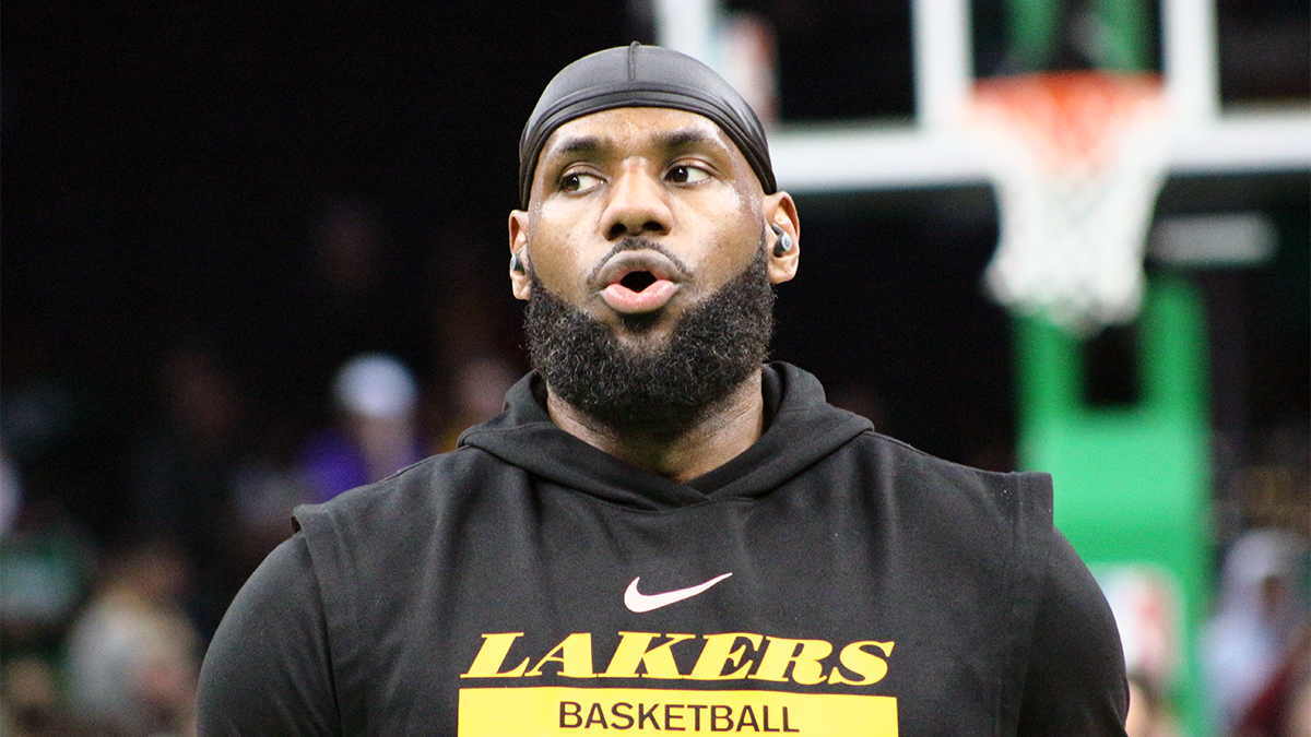 Los Angeles Lakers forward LeBron james