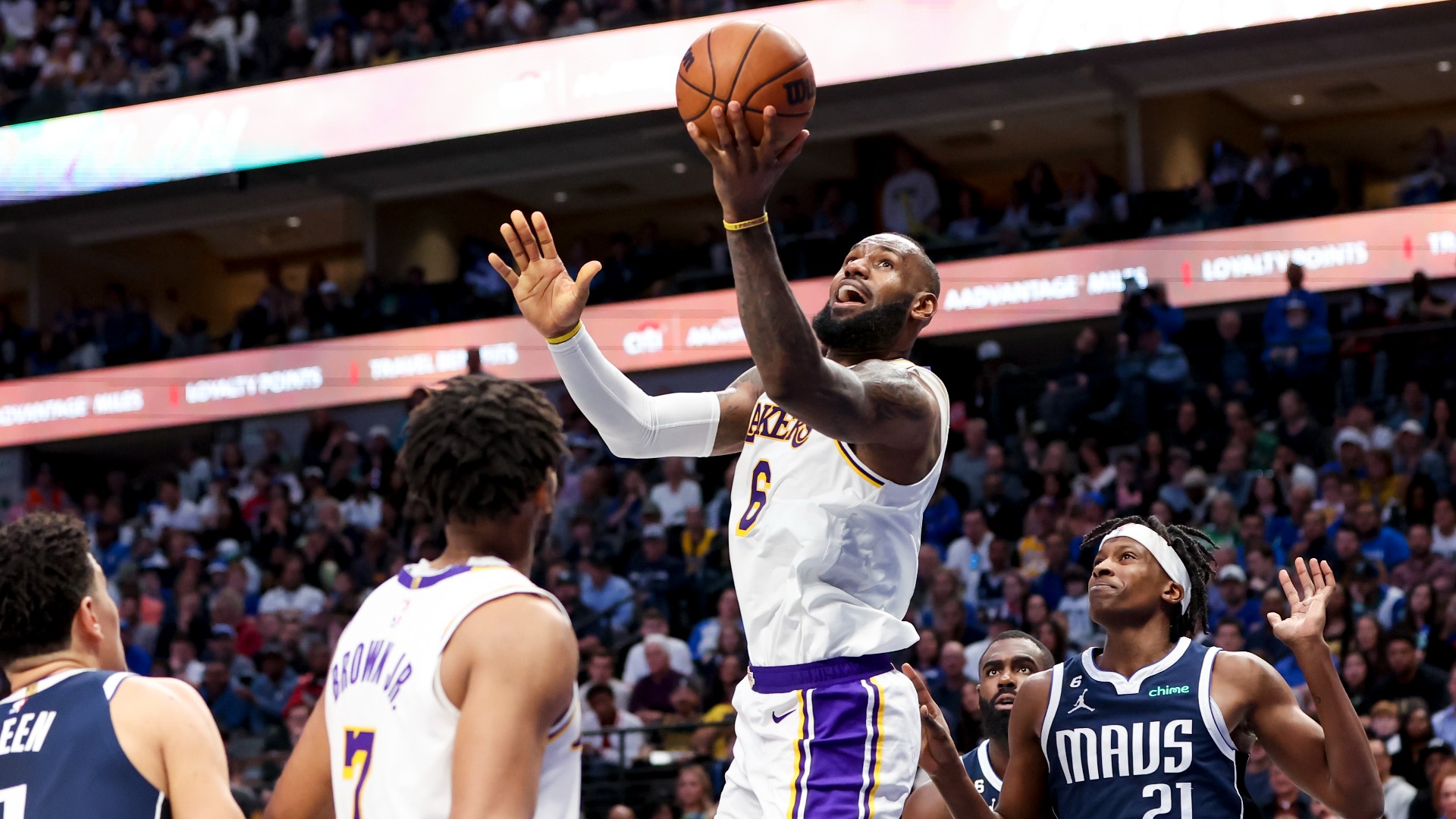 Los Angeles Lakers forward LeBron James