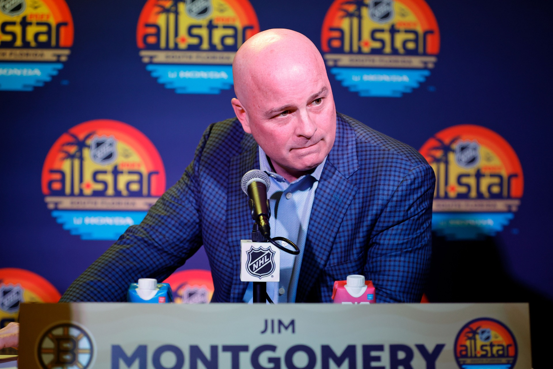 Boston Bruins head coach Jim Montgomery