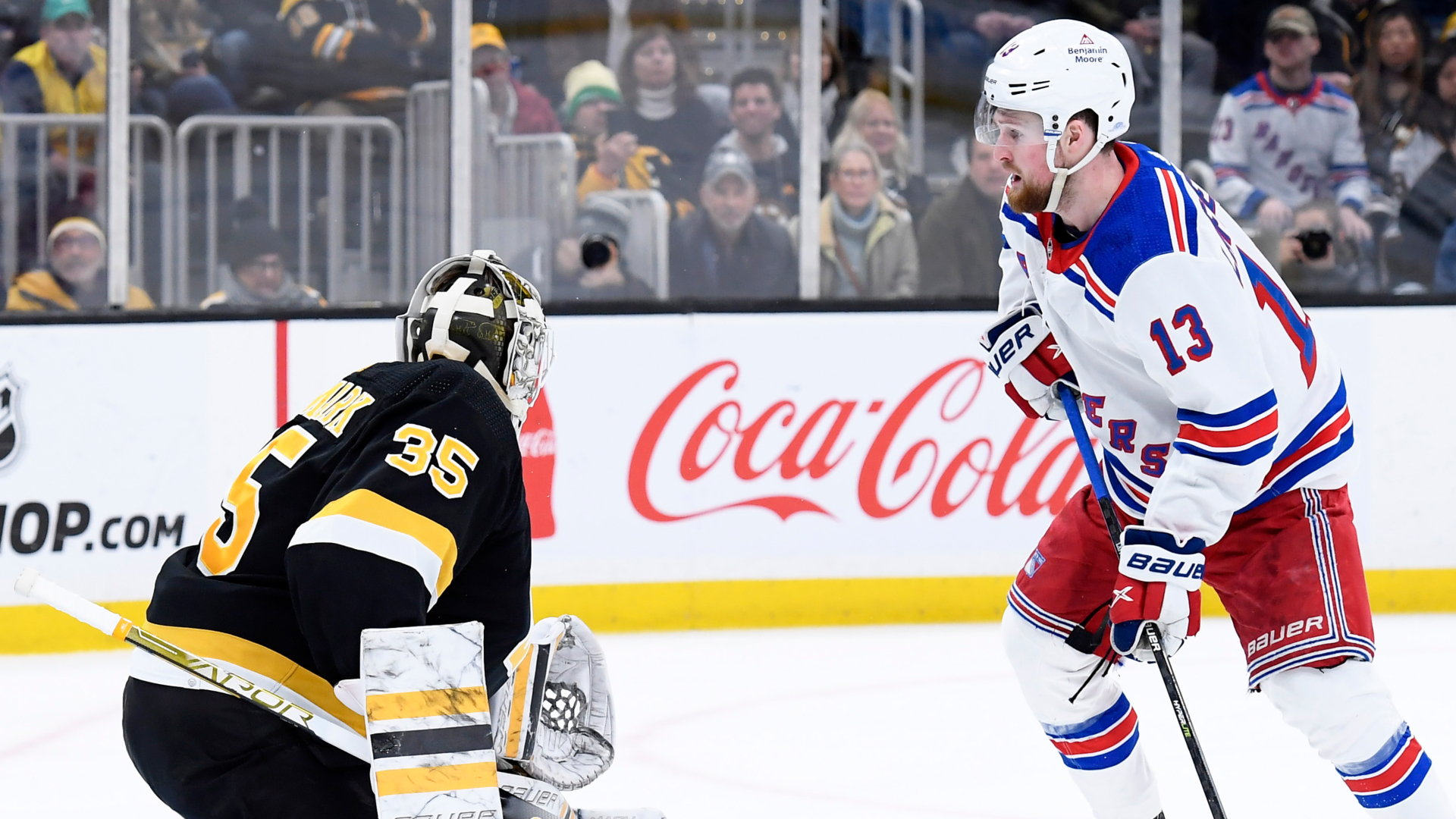 Boston Bruins goalie Linus Ullmark
