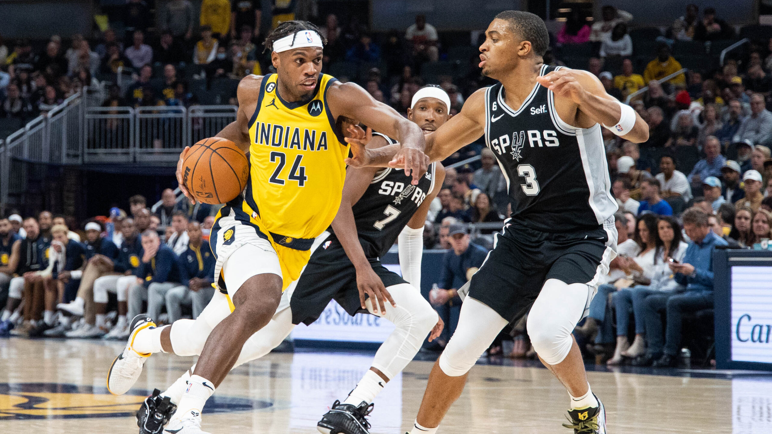 NBA: San Antonio Spurs at Indiana Pacers