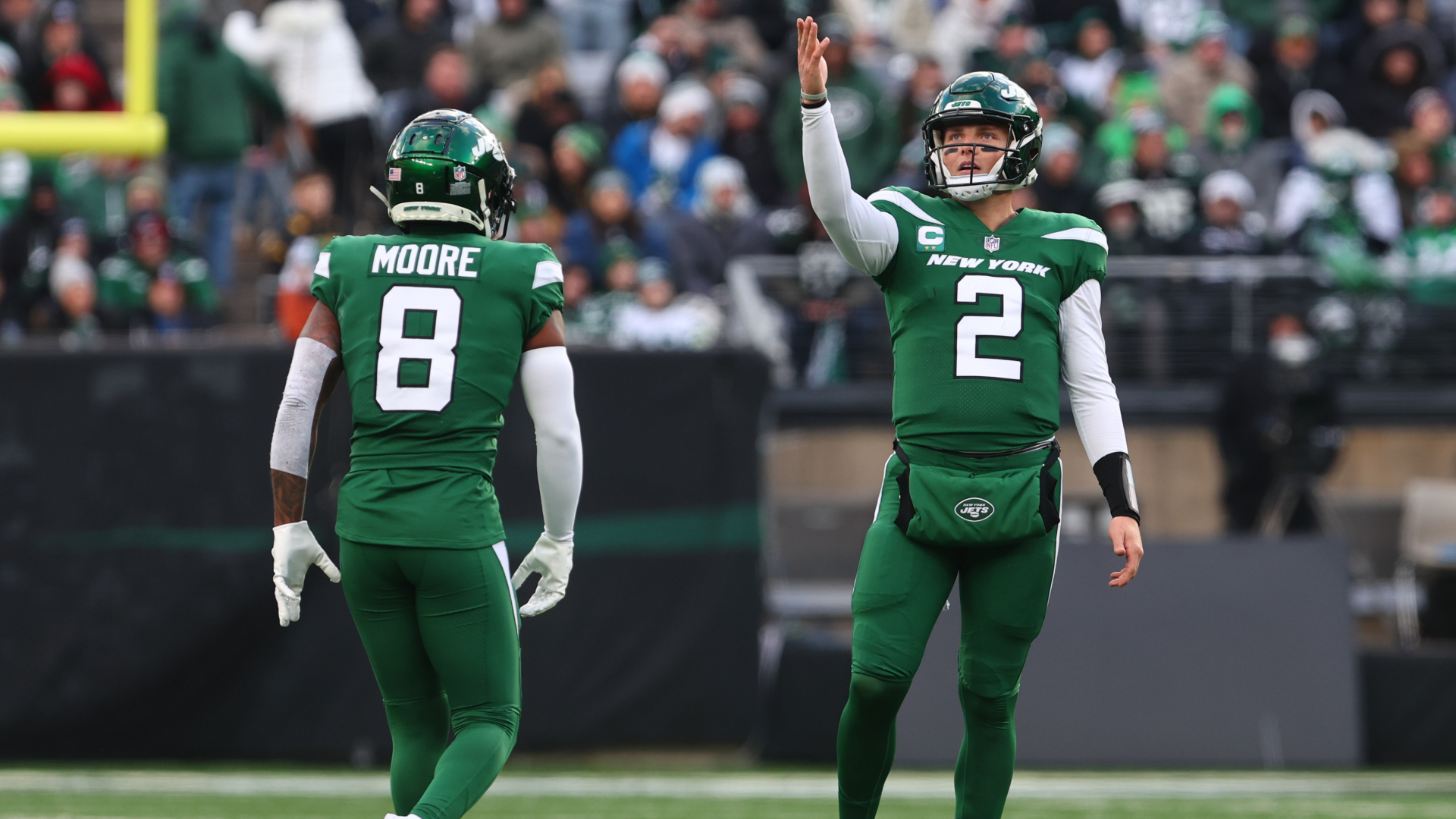 New York Jets quarterback Zach Wilson and Cleveland Browns wide receiver Elijah Moore