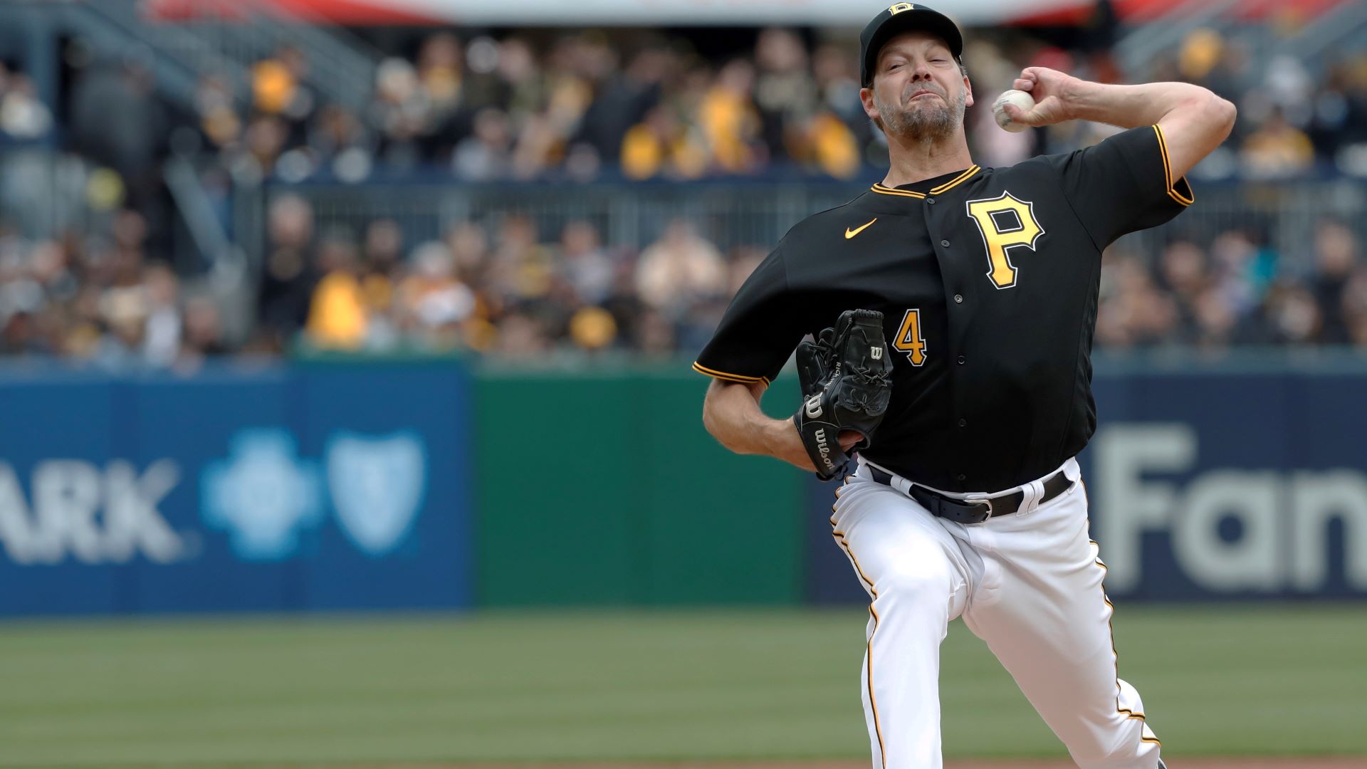 Pittsburgh Pirates pitcher Rich Hill
