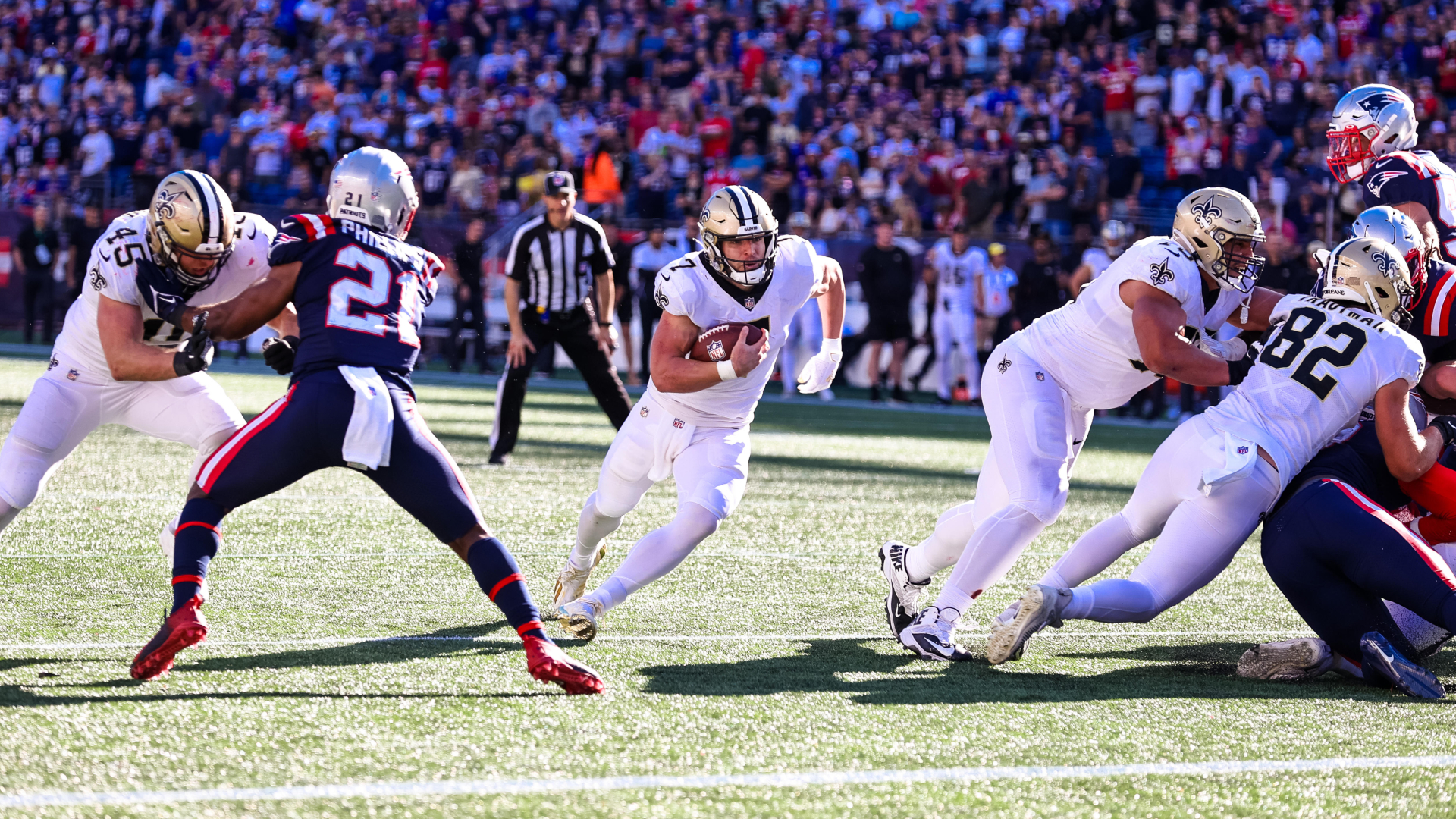 New Orleans Saints quarterback Tayson Hill
