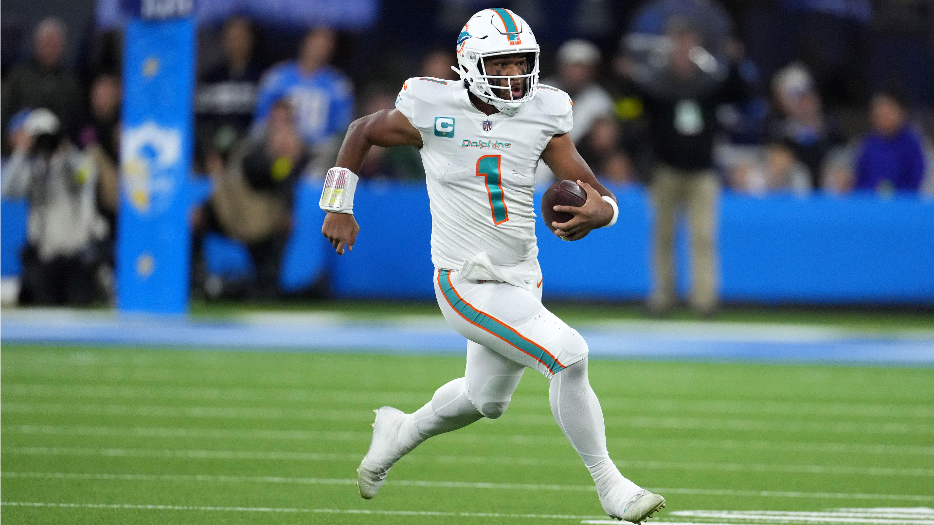 Miami Dolphins quarterback Tua Tagovailoa