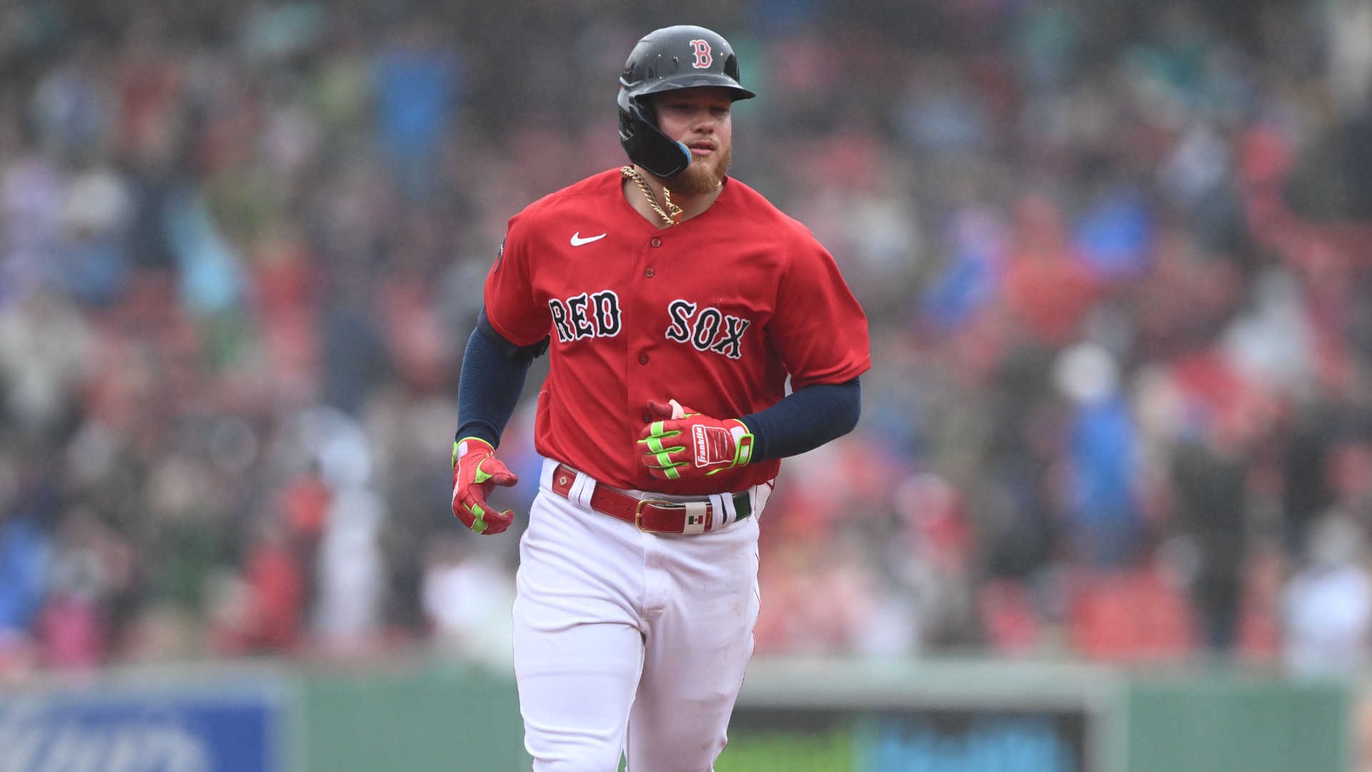Boston Red Sox right fielder Alex Verdugo