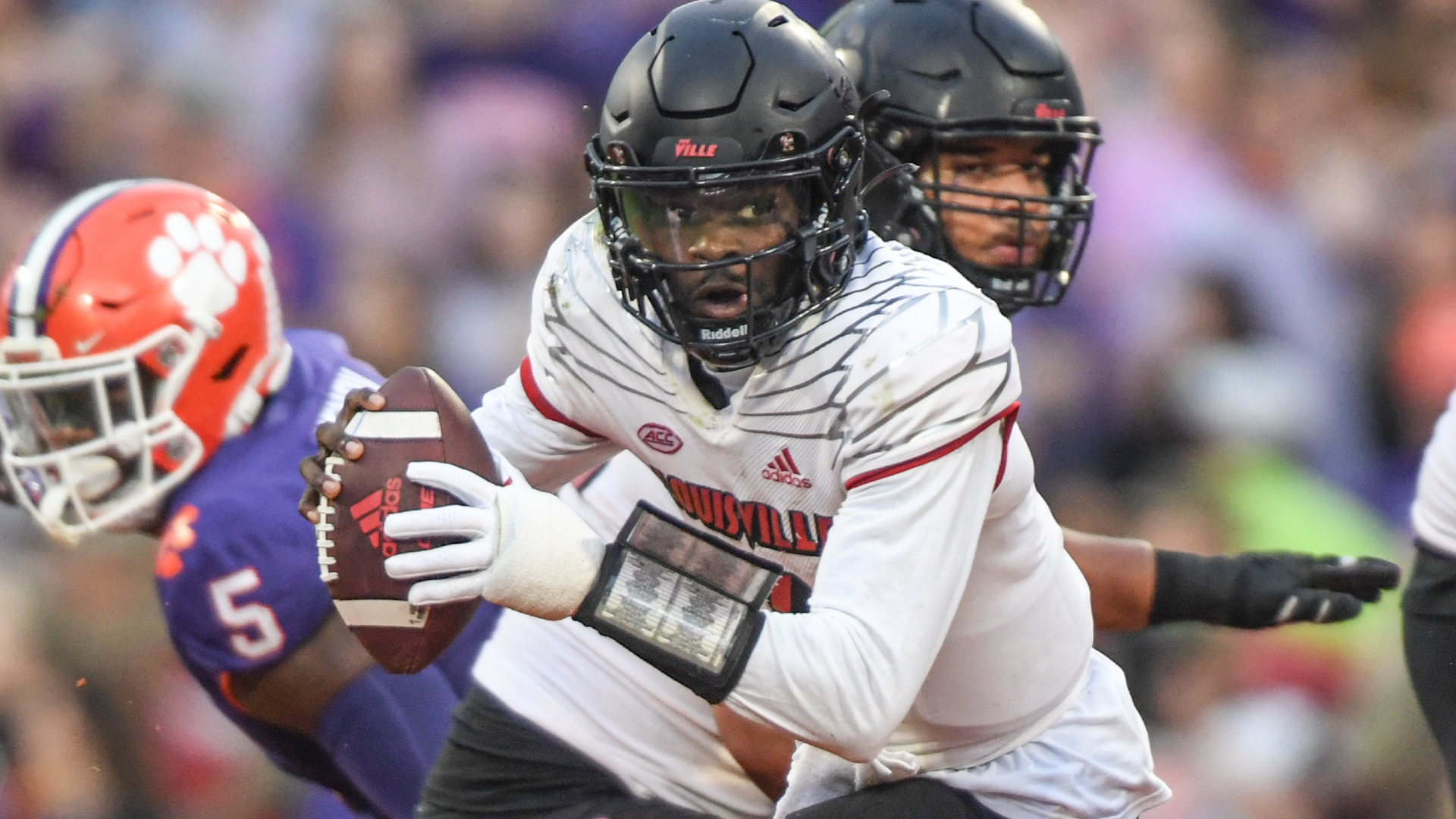 Louisville quarterback Malik Cunningham