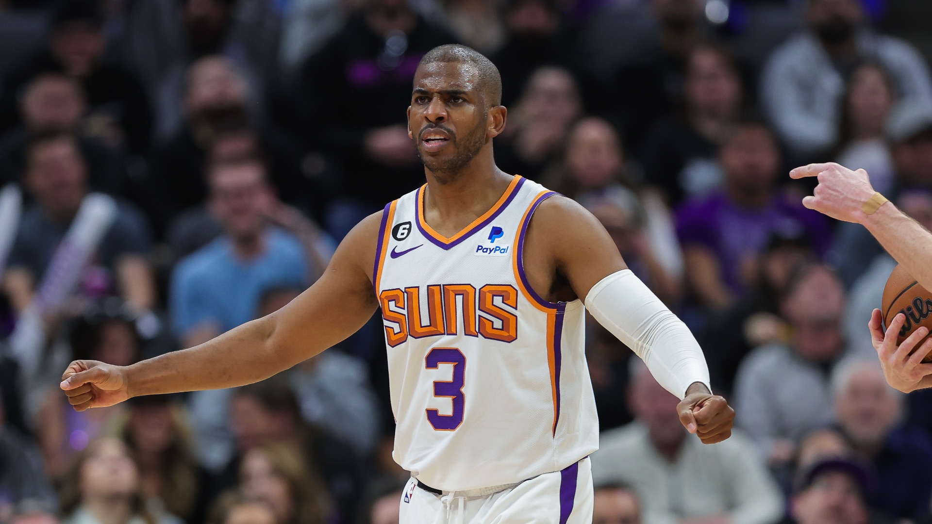 Phoenix Suns guard Chris Paul