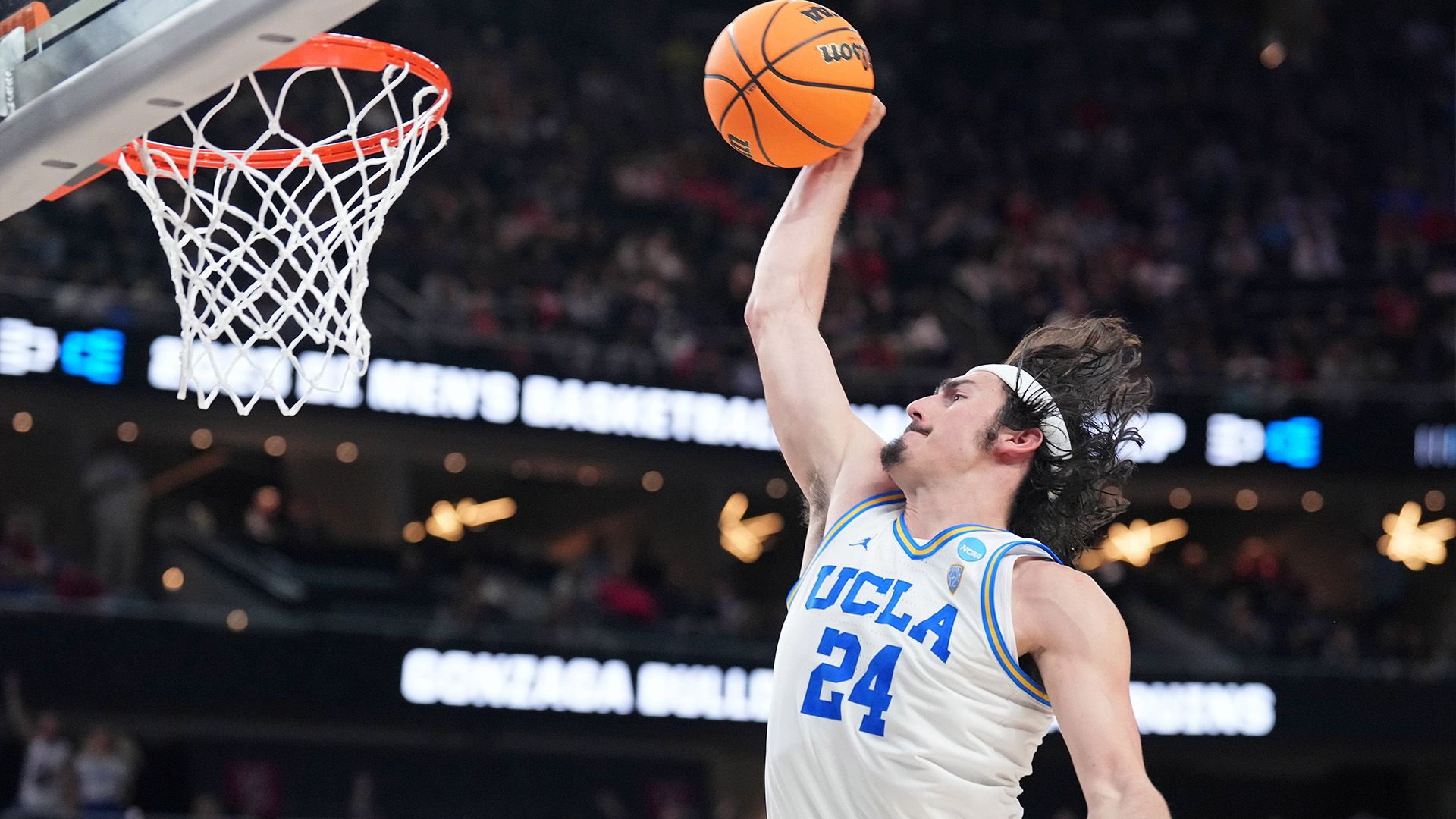 ; UCLA Bruins guard Jaime Jaquez Jr.