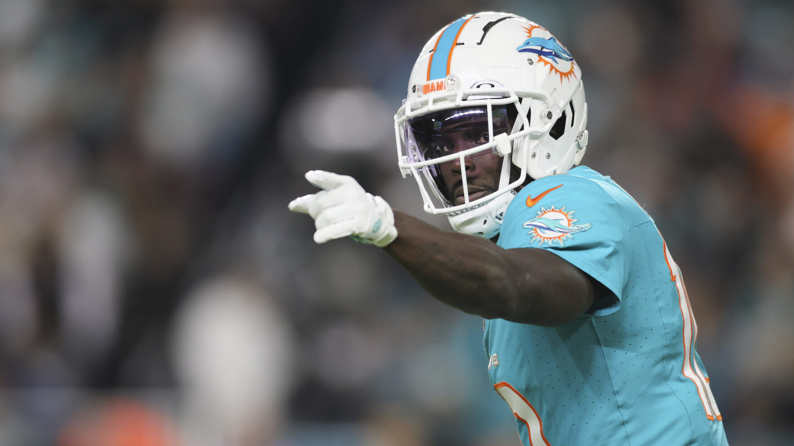NFL: Tennessee Titans at Miami Dolphins