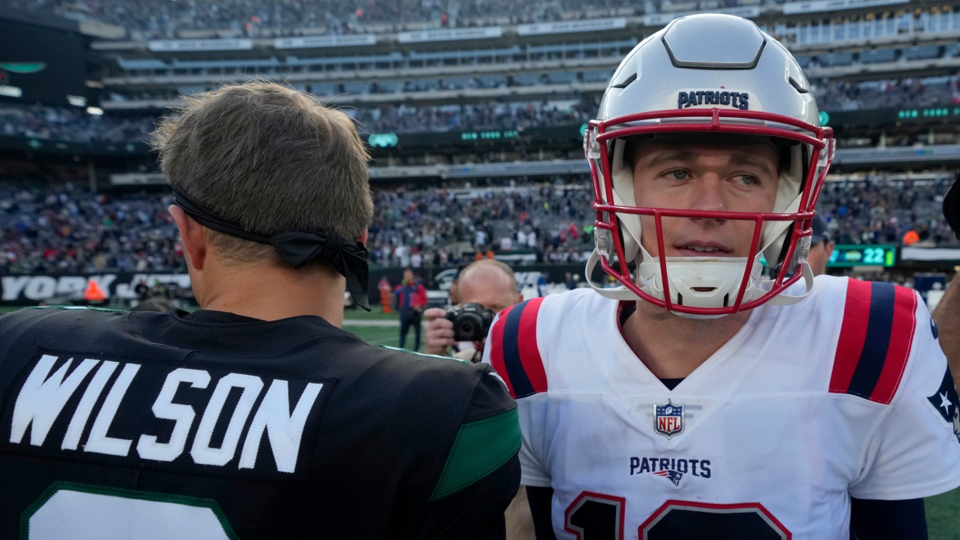 New York Jets quarterback Zach Wilson, New England Patriots quarterback Mac Jones