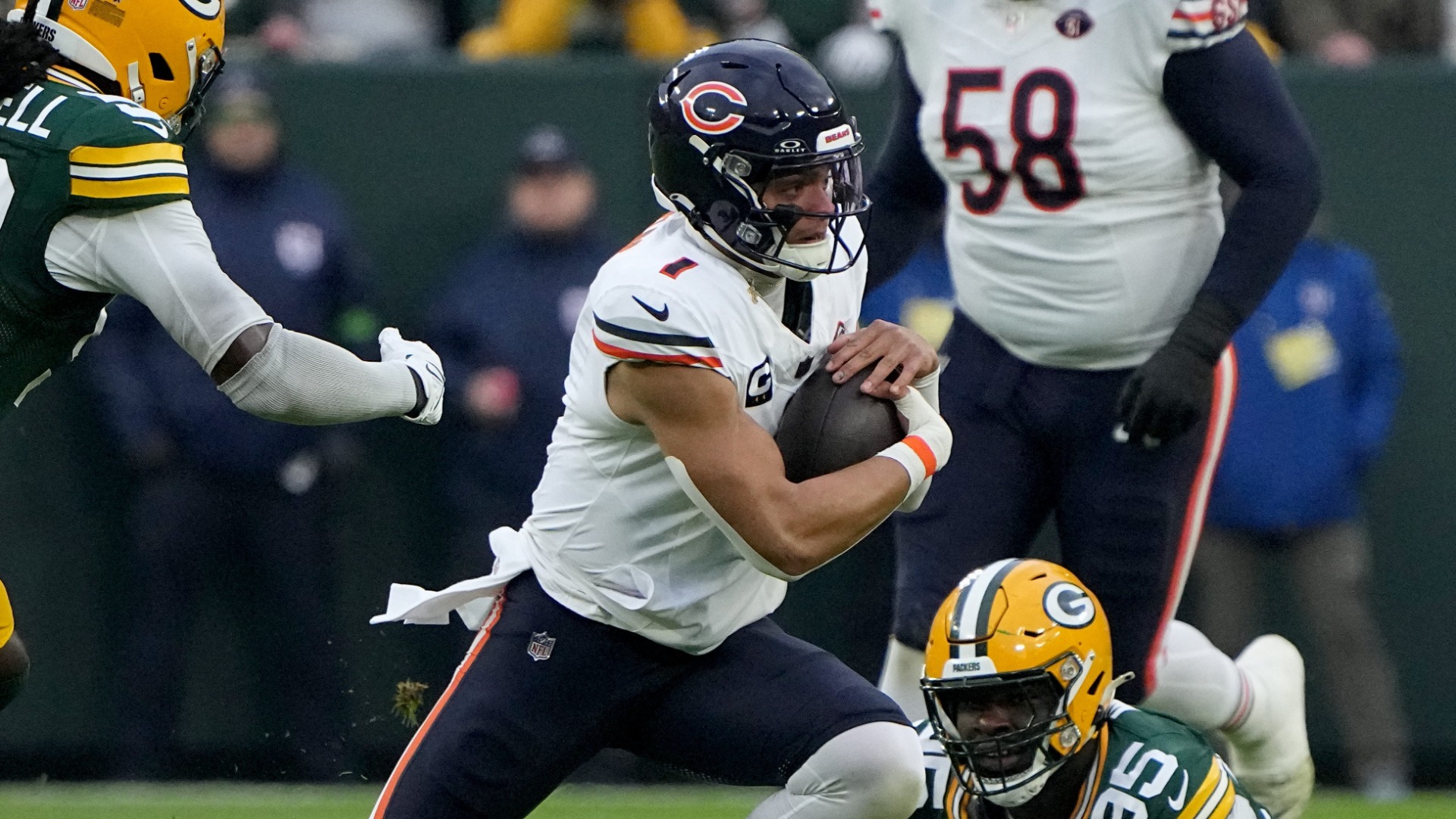 Chicago Bears quarterback Justin Fields