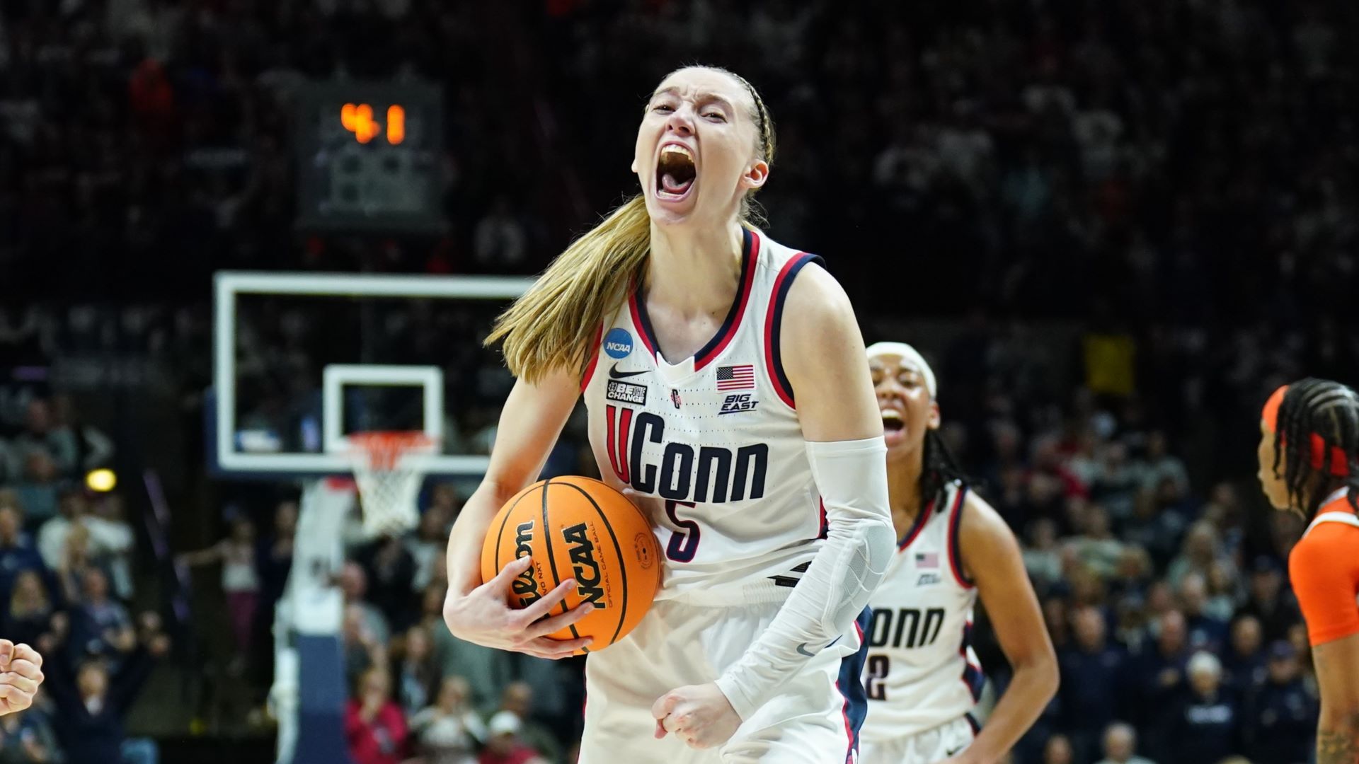 UConn Huskies guard Paige Bueckers