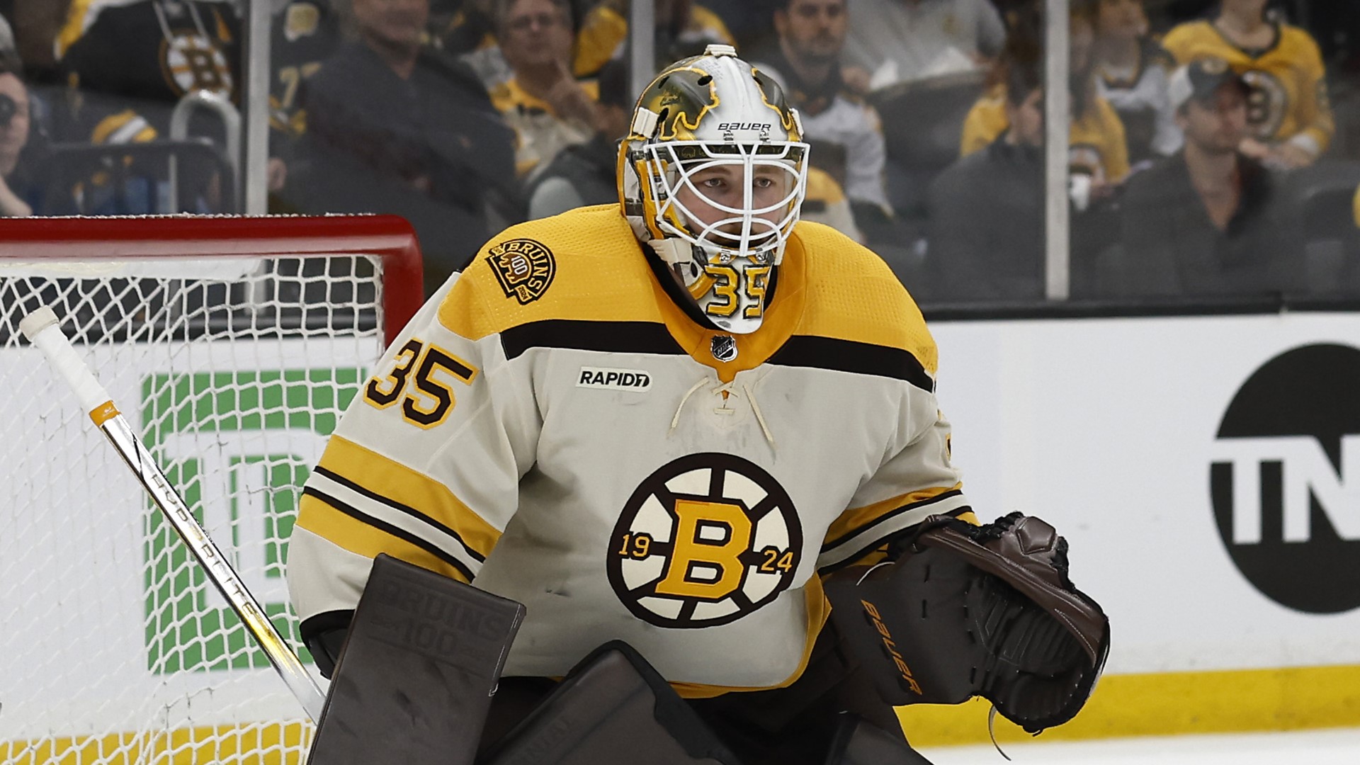 Boston Bruins goaltender Linus Ullmark