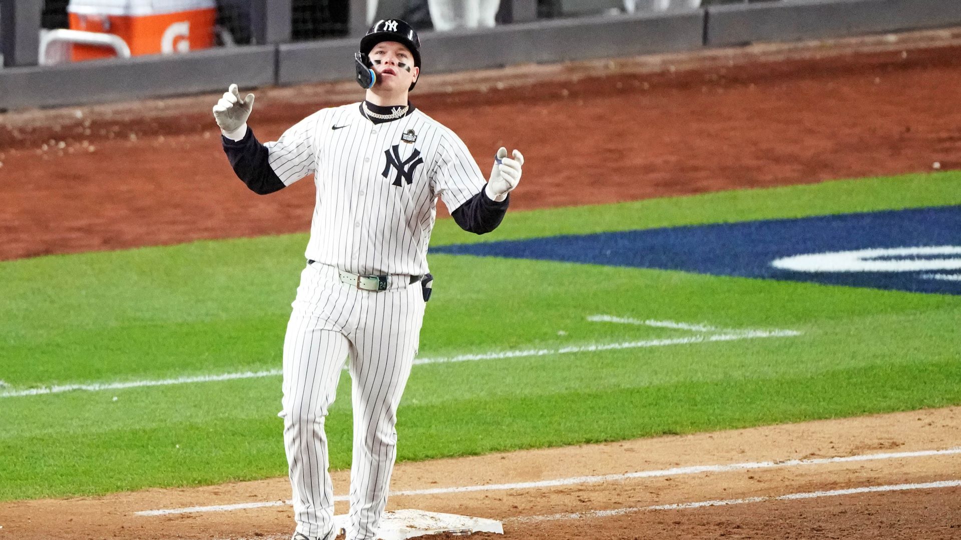 Atlanta Braves outfielder Alex Verdugo